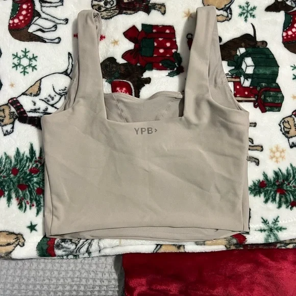 Abercrombie YPB athletic top - Picture 2 of 3